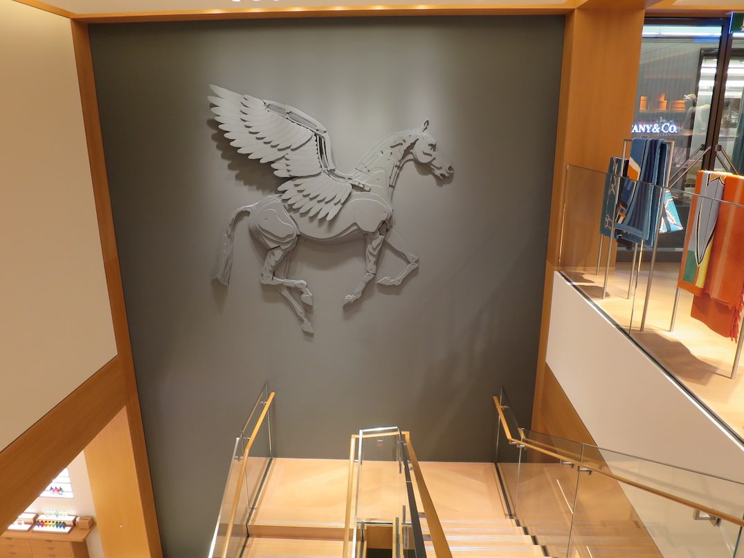 hermes-vancouver-store-717-burrard-street-15