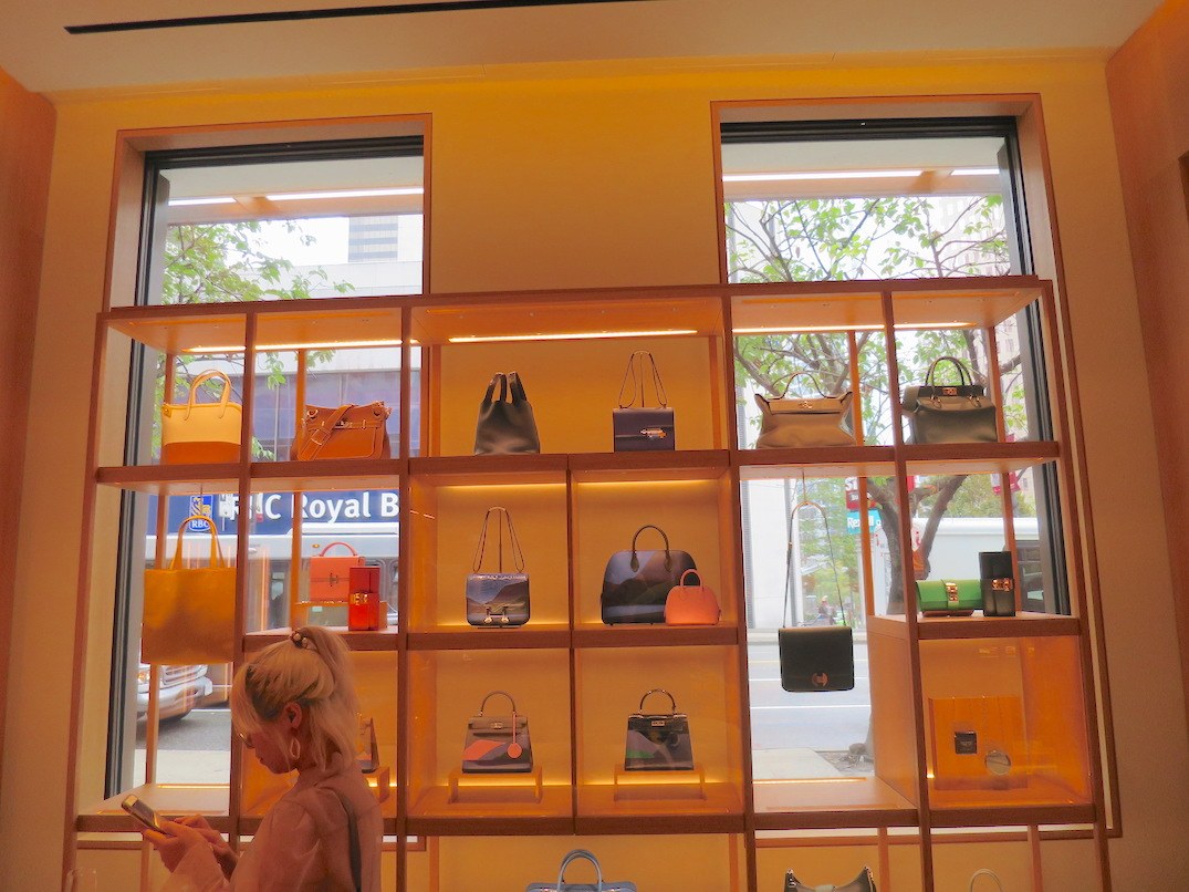 hermes-vancouver-store-717-burrard-street-7