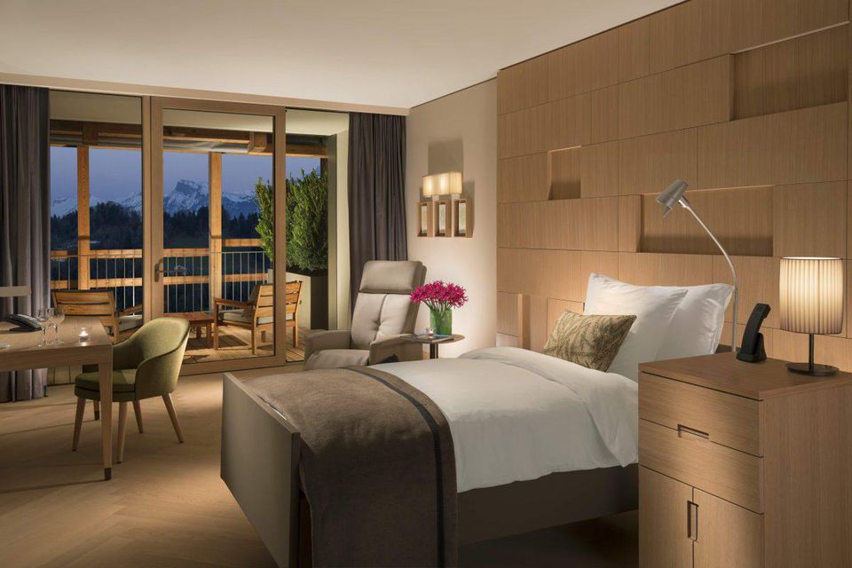 Waldhotel-Guestroom_Rehab-Room-2-1200x800